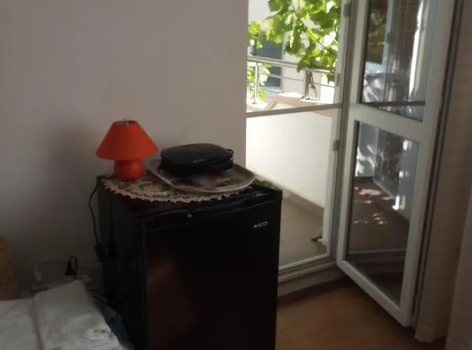 Viki בית הארחה 4*